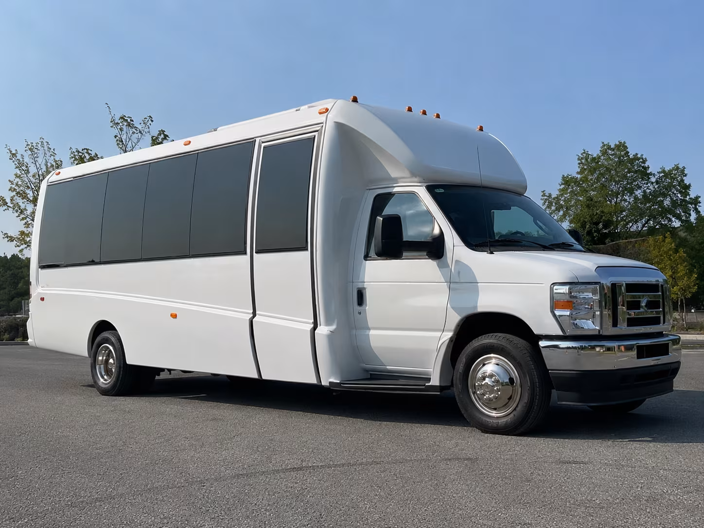 Morristown Birthday, Sweet 16, & Quinceañera Transportation party bus exterior