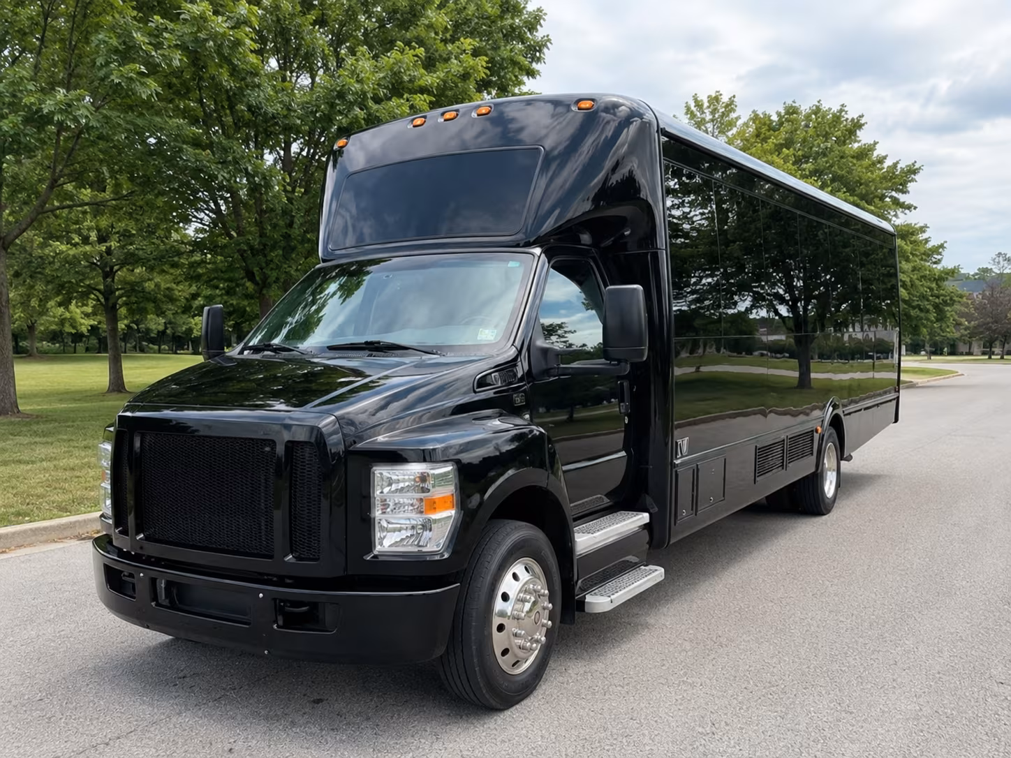 Morristown Birthday, Sweet 16, & Quinceañera Transportation party bus exterior